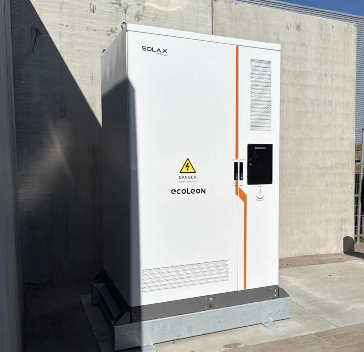 Opstelling van een energieopslagsysteem bij een bedrijf